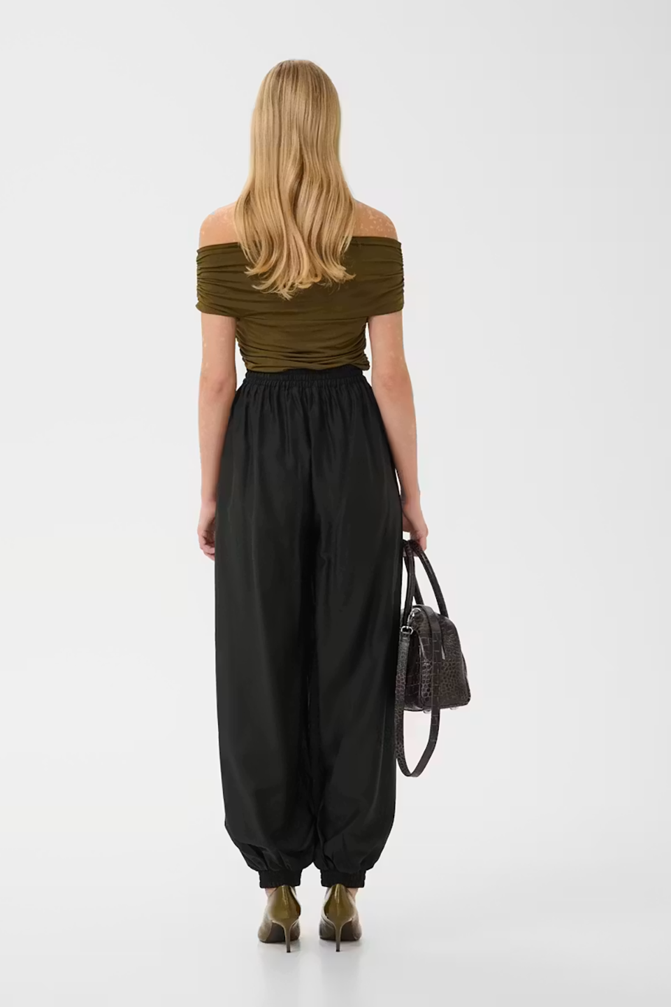 GES1TRO11589LYW_Black_2.png