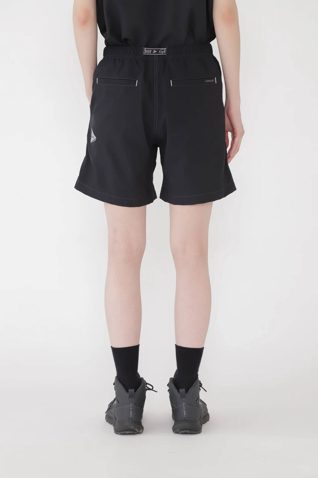 GRM1SHO00001NYM_Black_3.png