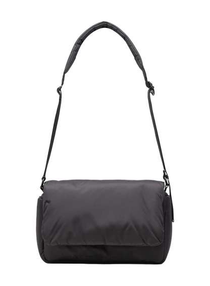 HRL3TRA04861PYU_Black_0.png