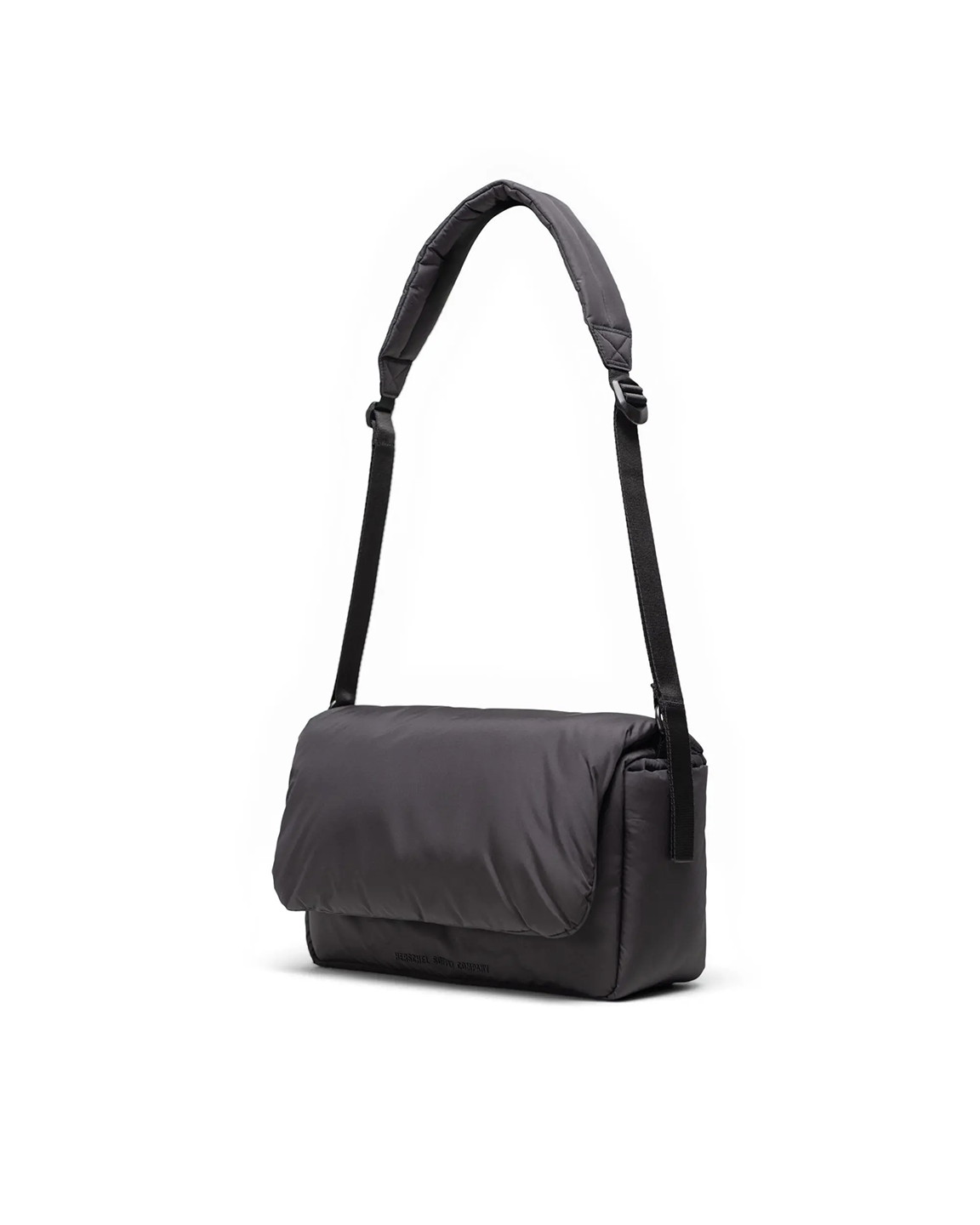 HRL3TRA04861PYU_Black_1.png
