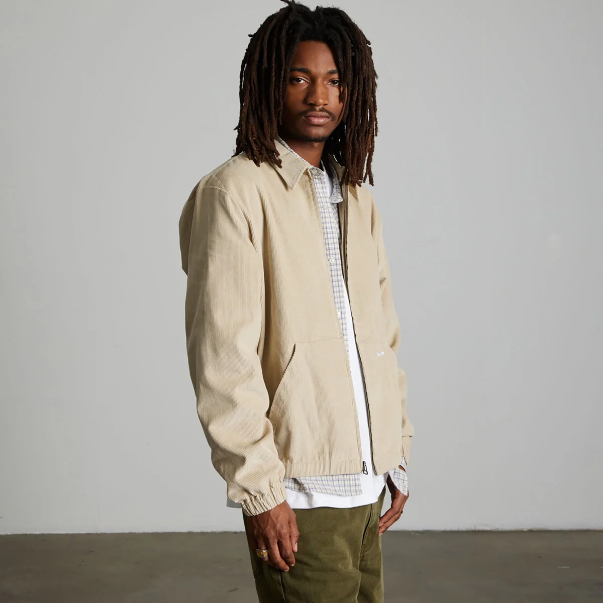 HUF1CJK19074CTU_Tan%2BWhite_1.png