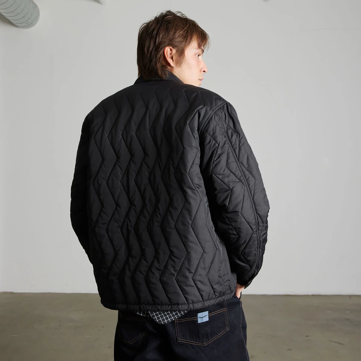 HUF1CJK19075PYU_Black_2.png