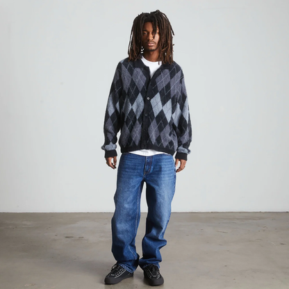 HUF1KNI19077NYU_Black_5.png