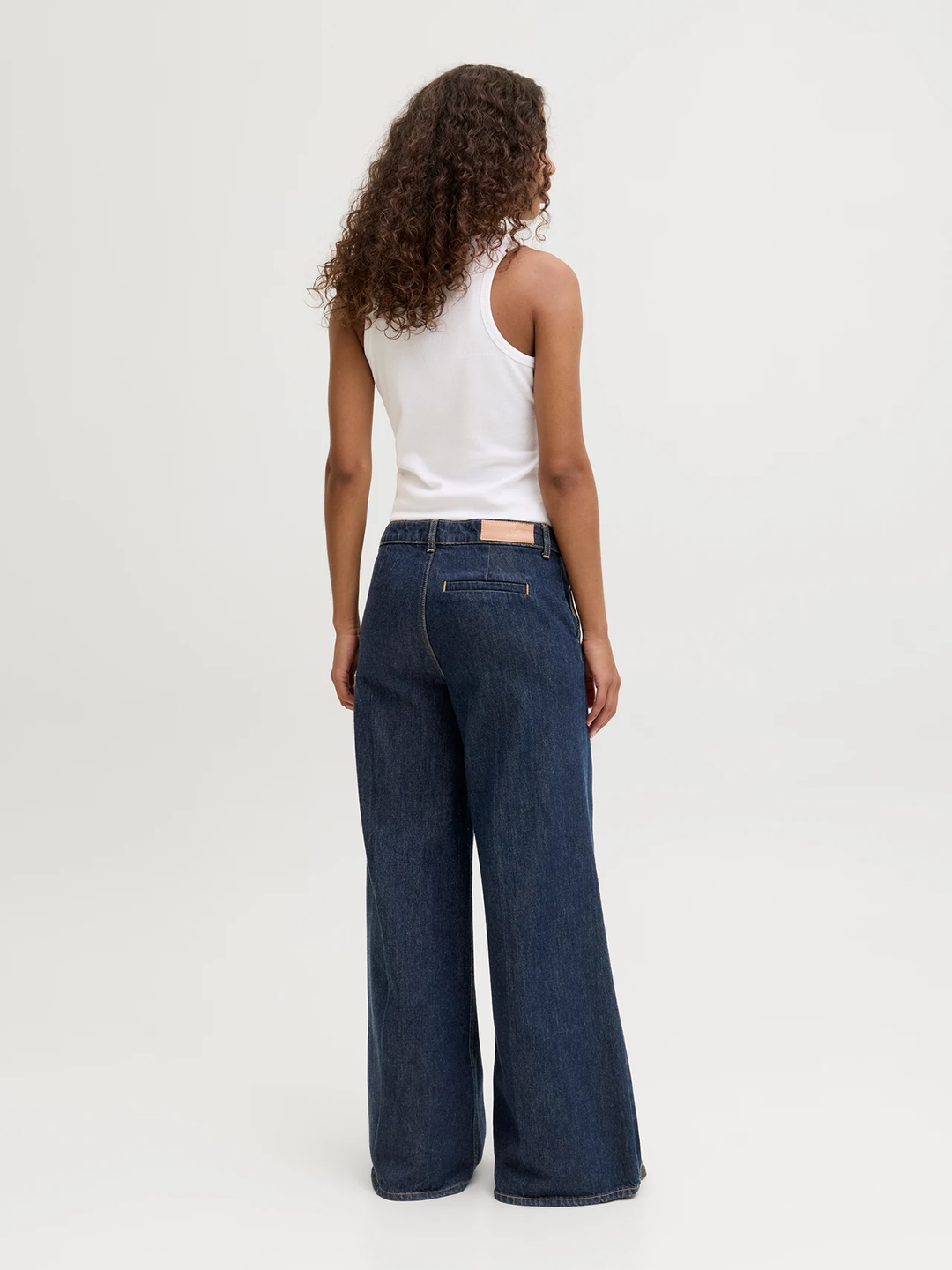 JJX1JEA00003OCW_Dark+Blue+Denim_1.png