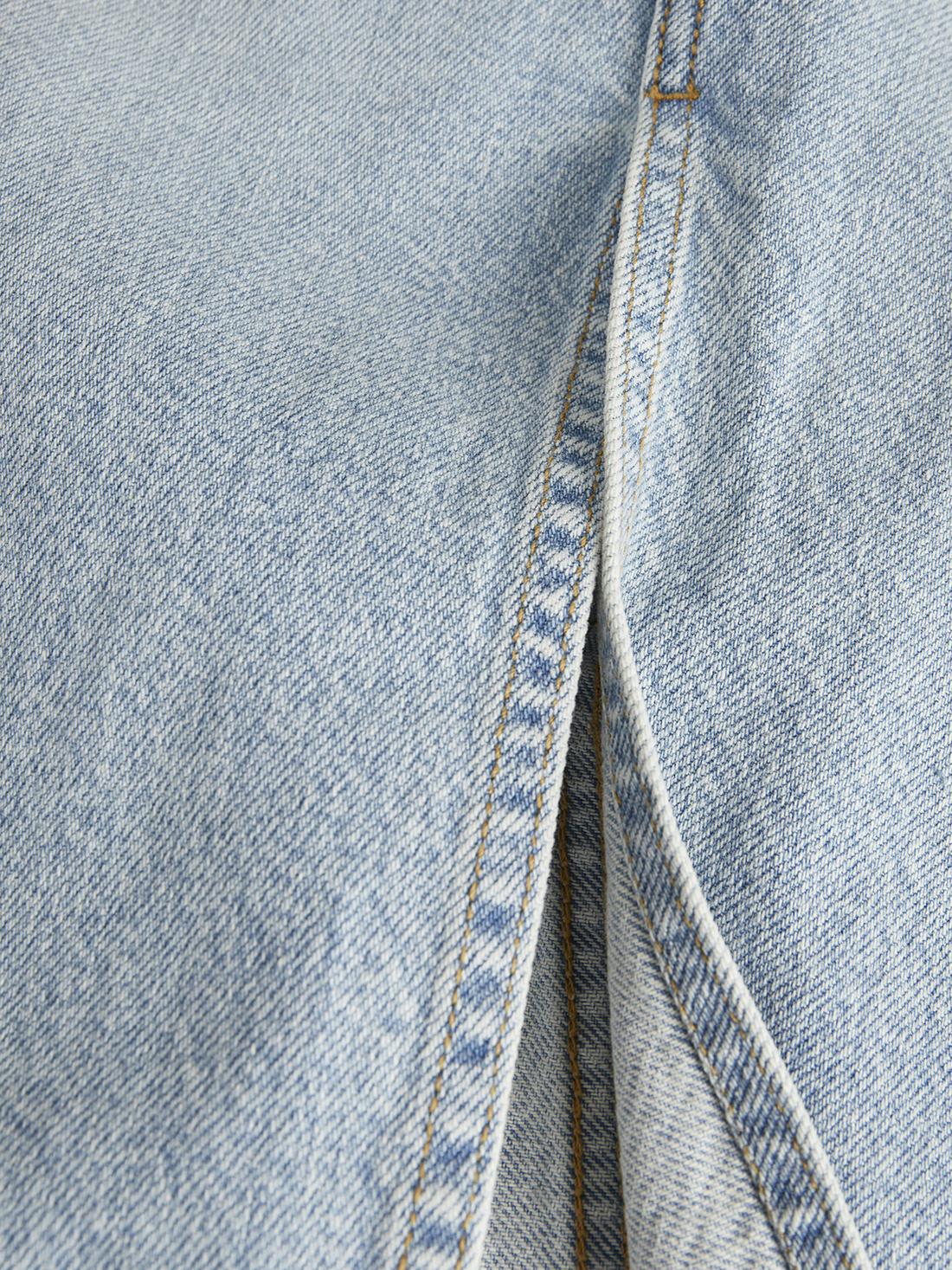 JJX1JEA00006CTW_Light+Blue+Denim_2.png