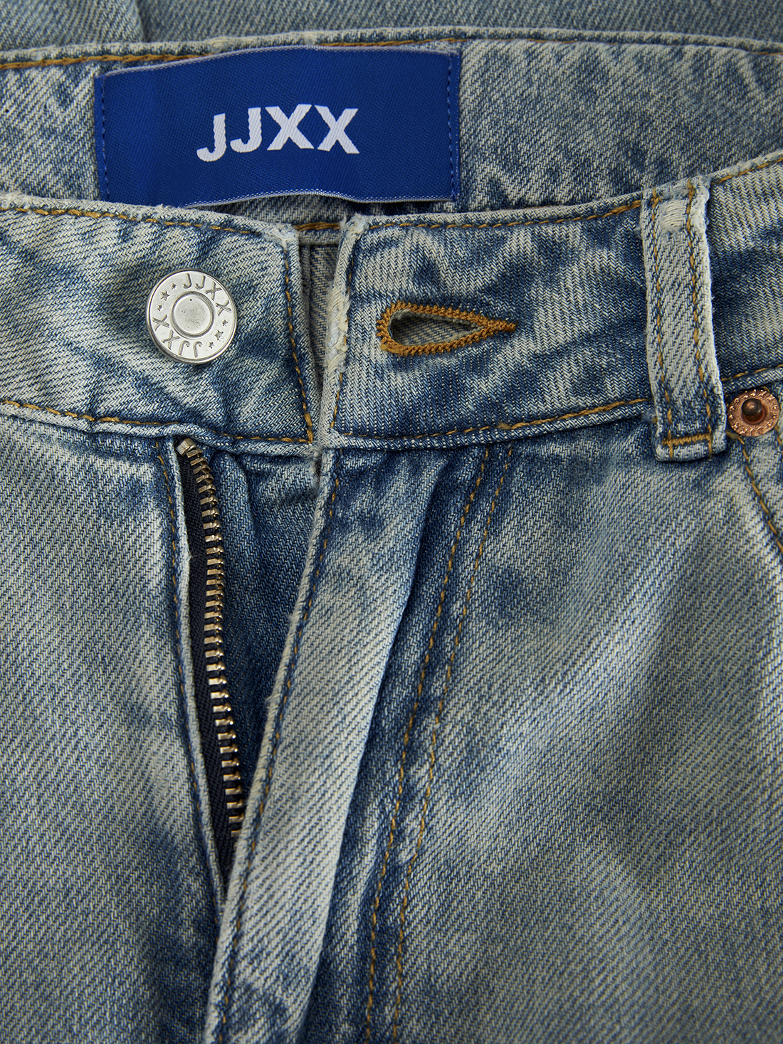 JJX1JEA00007CTW_Light+Blue+Denim_5.png