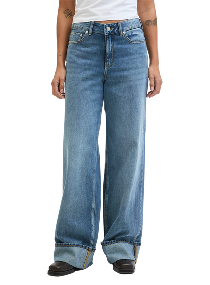JJX1JEA00013CTW_Medium+Blue+Denim_0.png