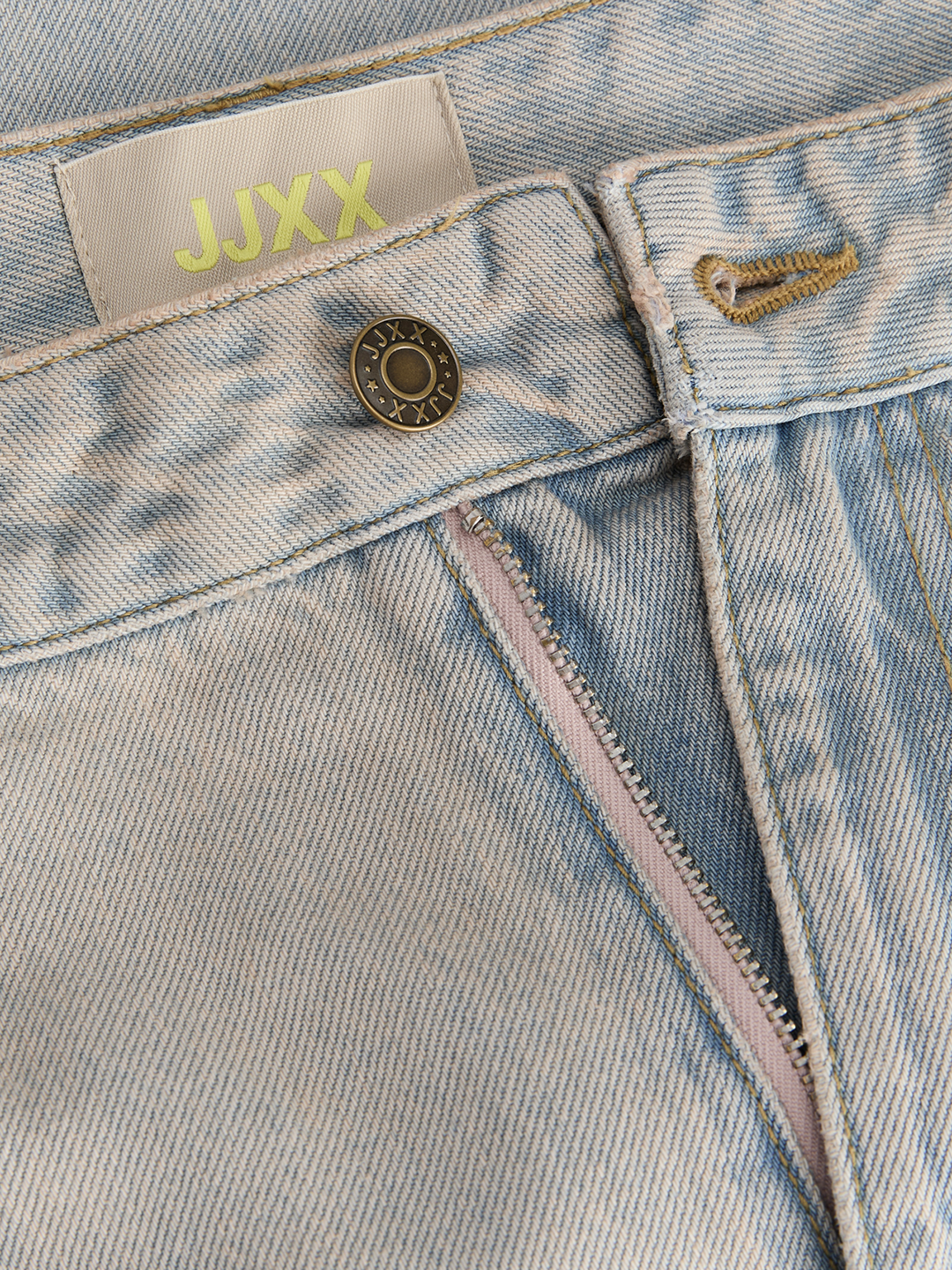 JJX1JEA00017CTW_LIGHT+BLUE+DENIM_3.png
