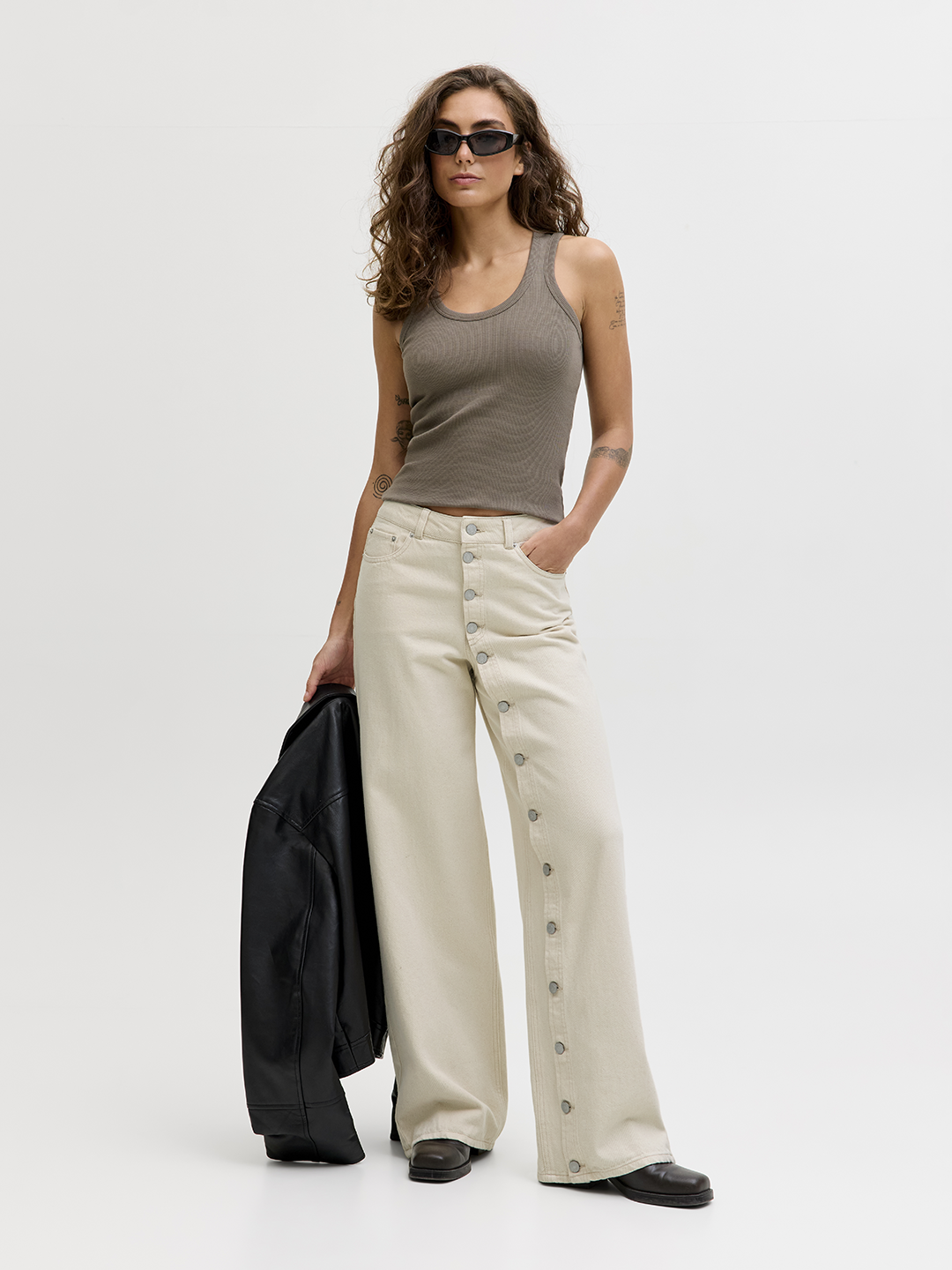 JJX1JEA00018CTW_Ecru_2.png