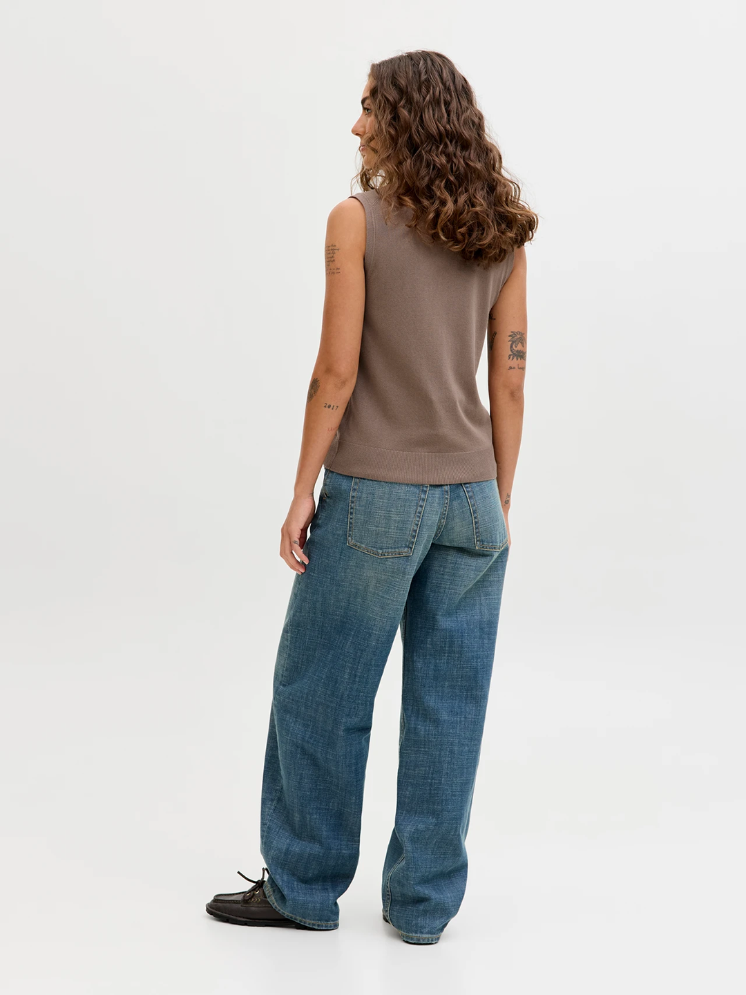 JJX1KNI00004VSW_Brown+Lentil_1.png