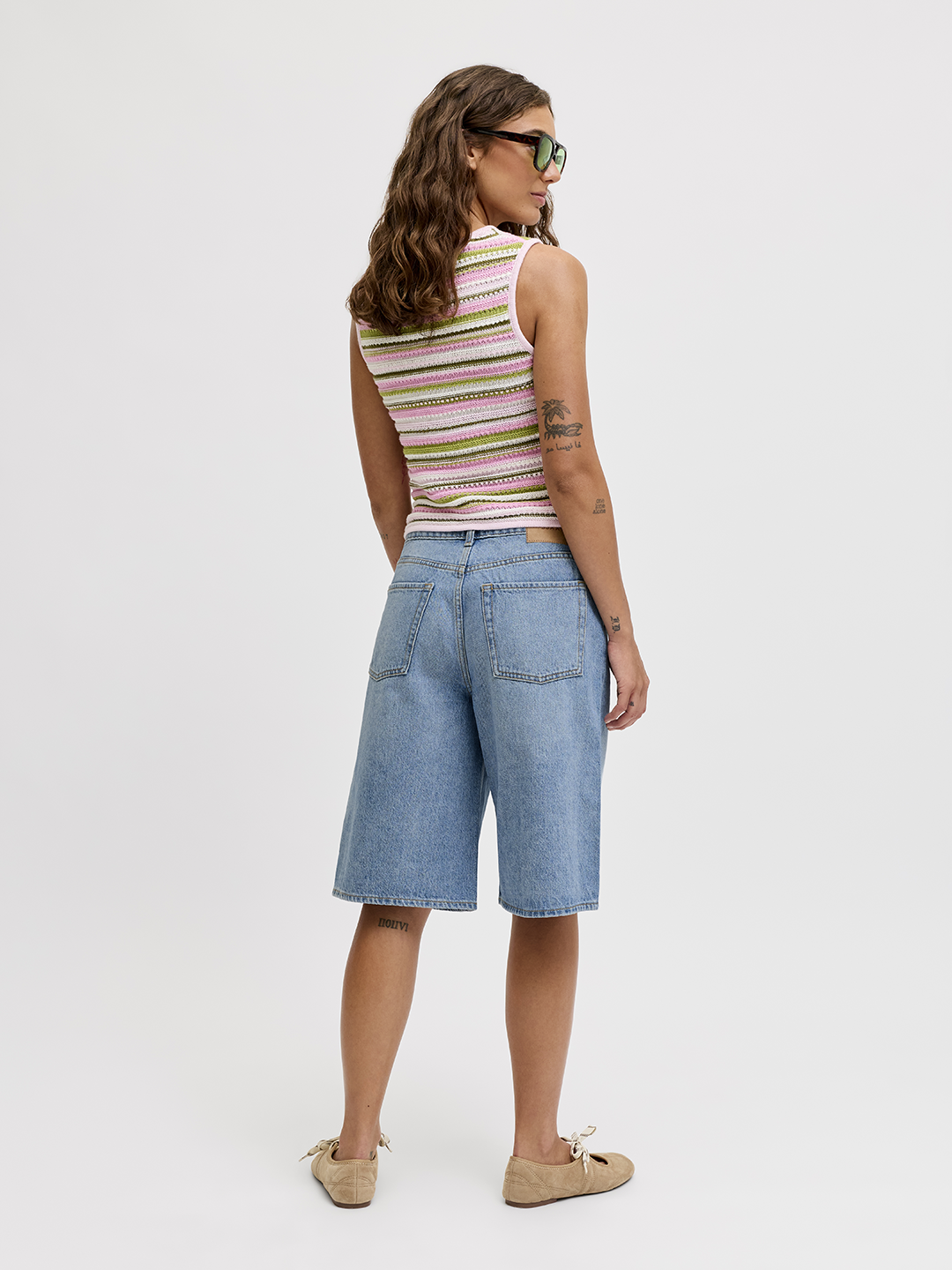 JJX1SHO00008CTW_Medium+Blue+Denim_2.png