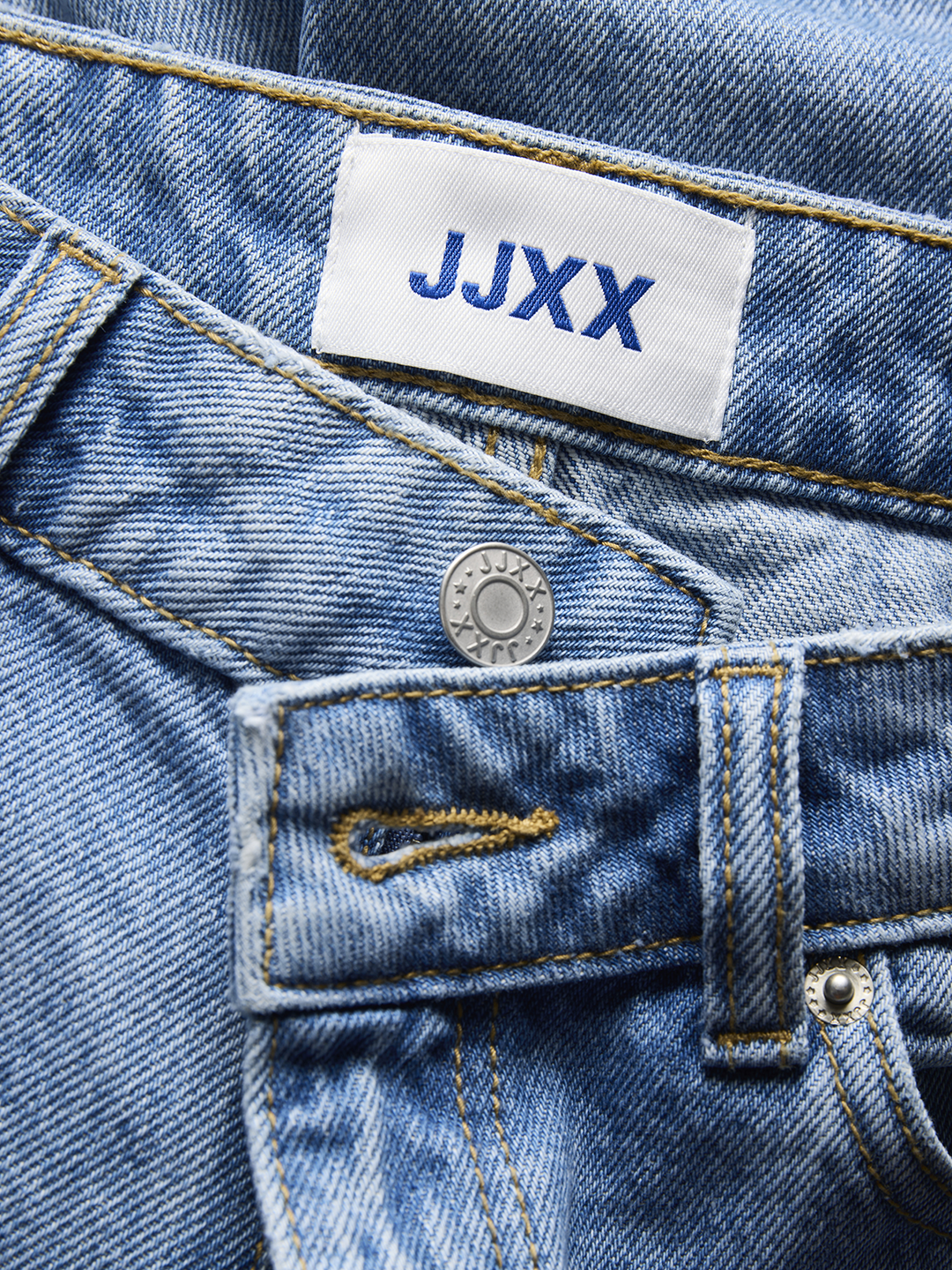 JJX1SHO00008CTW_Medium+Blue+Denim_4.png