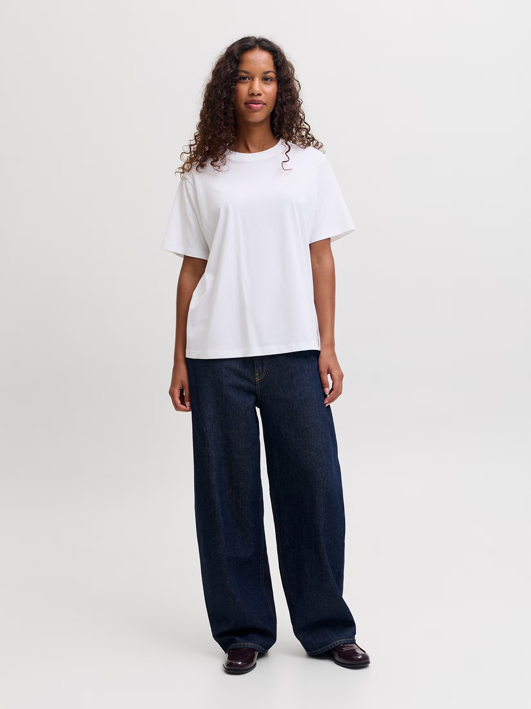 JJX1TOP20022CTW_Bright+White_3.png