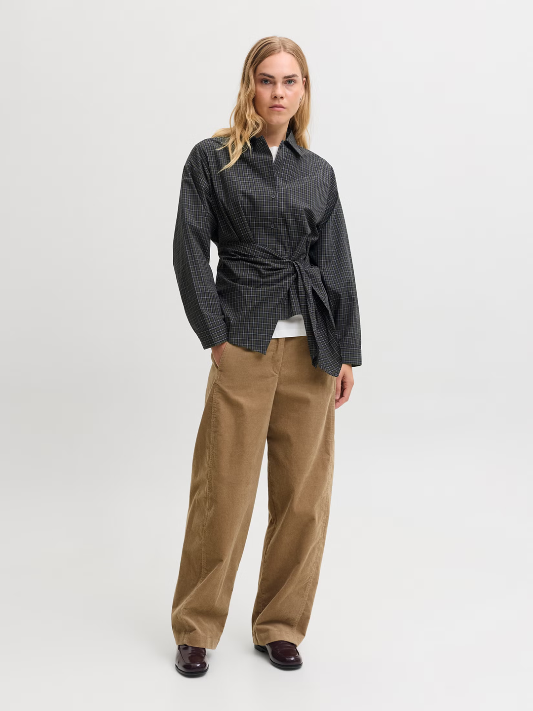 JJX1TOP20036CTW_Black_3.png