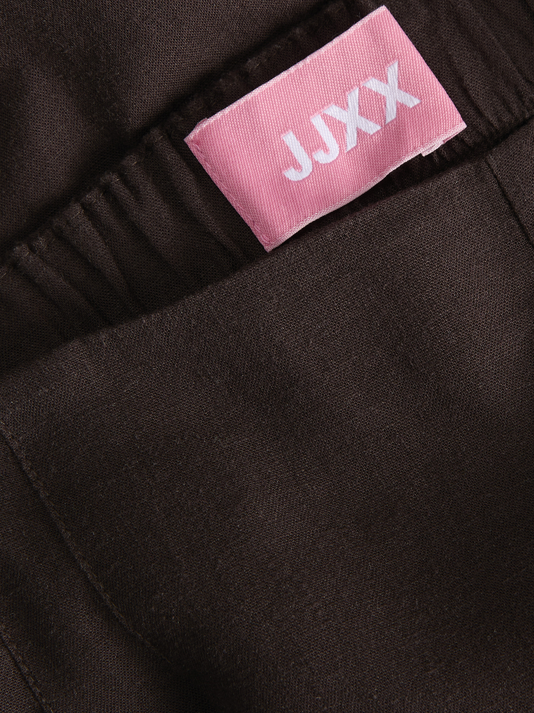 JJX1TRO00001VSW_Seal+Brown_3.png