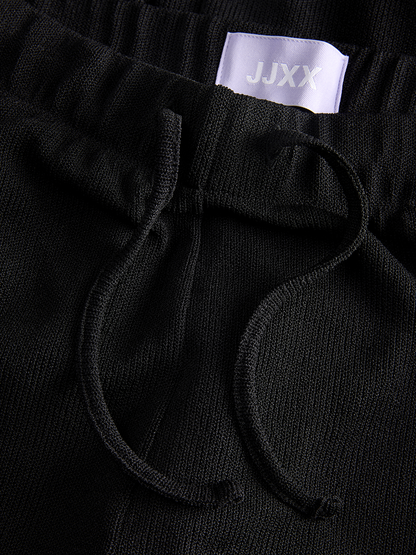 JJX1TRO00007PYW_Black_3.png