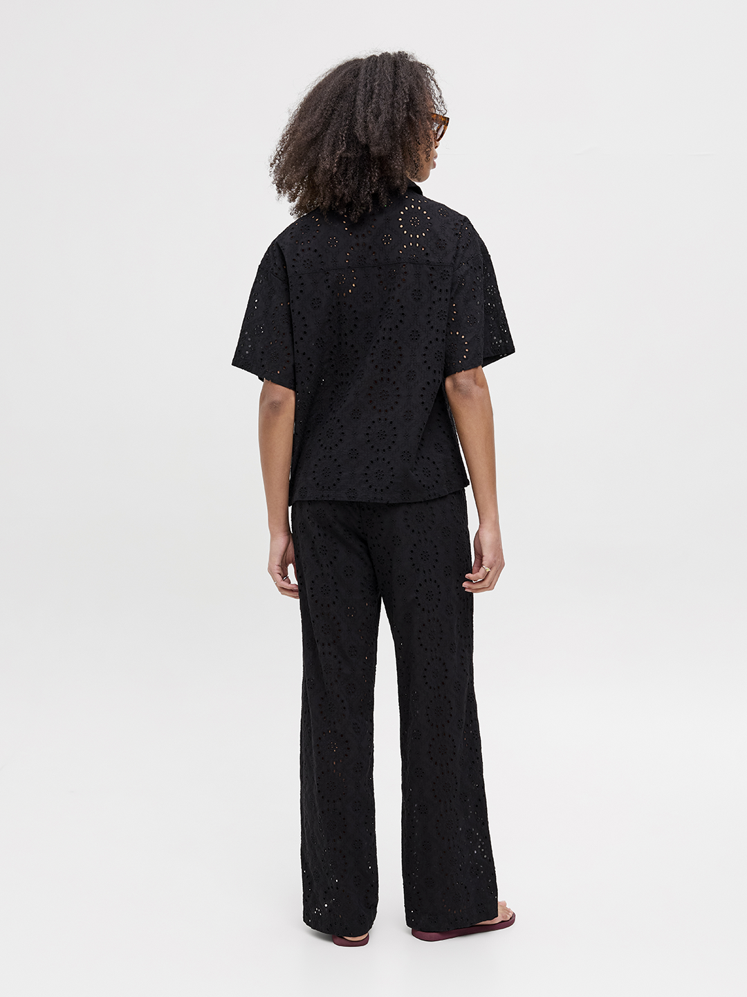 JJX1TRO00013CTW_Black_1.png