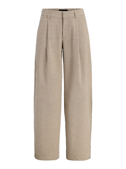 JJX1TRO19994PYW_MACADAMIA_1.png