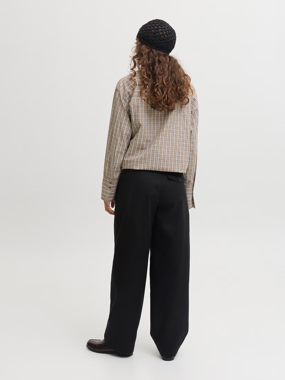 JJX1TRO19995CTW_Black_4.png