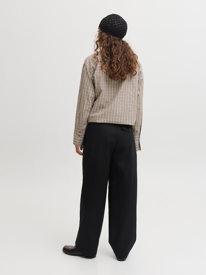 JJX1TRO19995CTW_Black_4.png