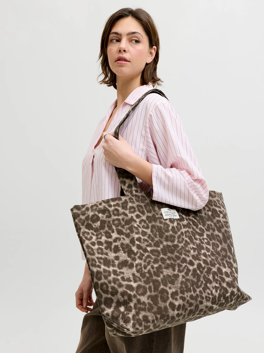 JJX3BAG01081CTW_Animal+print_1.png