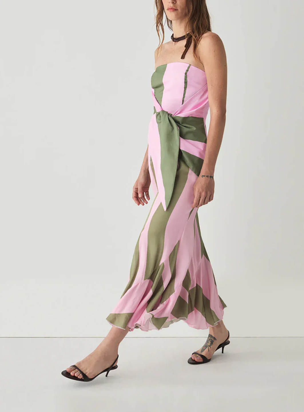 LAA1DRE00026CTW_Pink_3.png