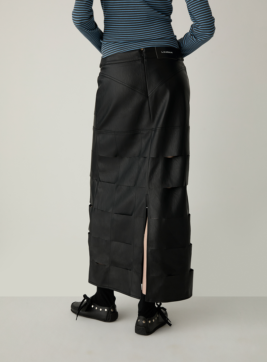 LAA1SKI21509PHW_Black_3.png