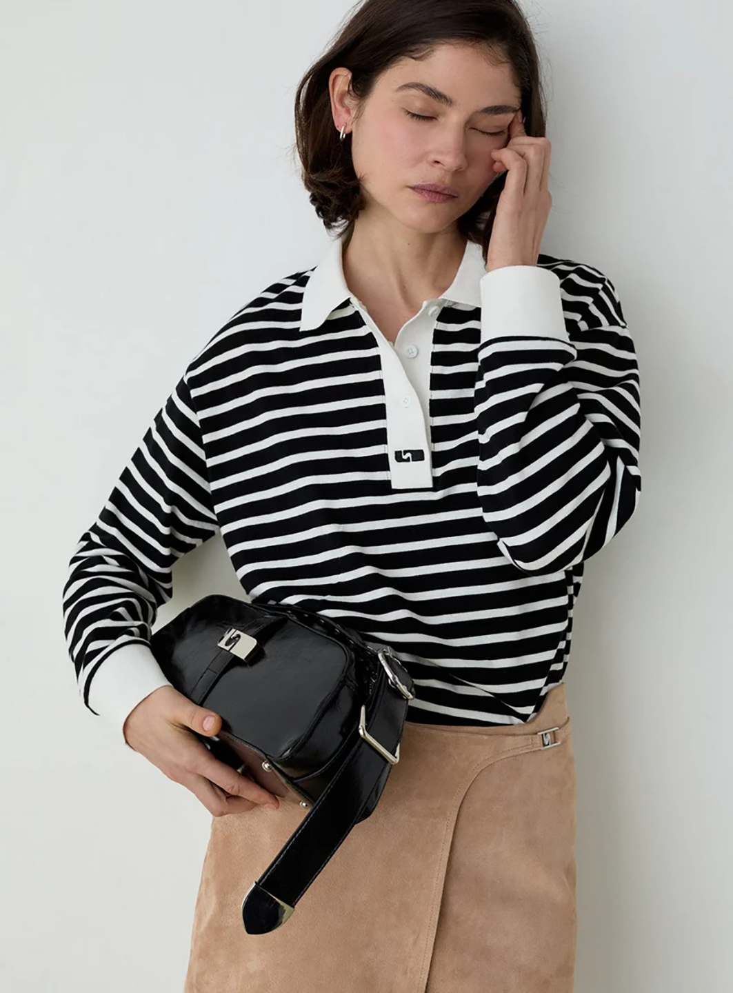 LAA1TOP00057CTW_Black_1.png