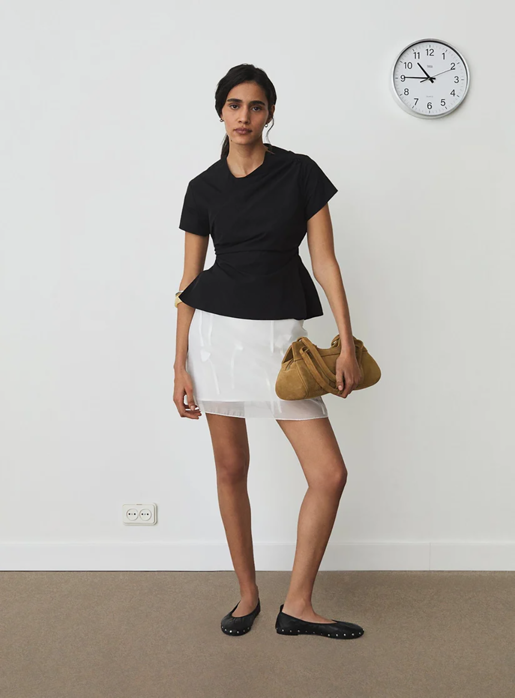 LAA1TOP00064CTW_Black_1.png