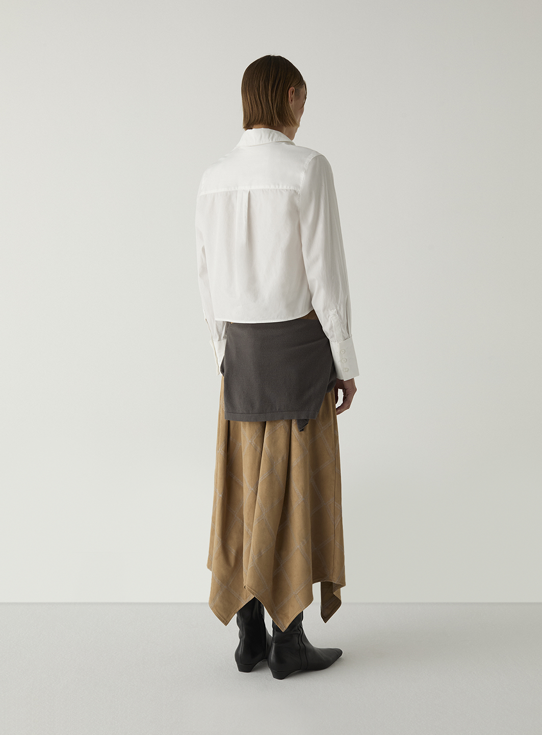 LAA1TOP21518CTW_White_2.png