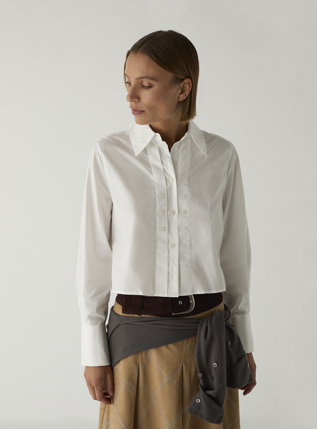 LAA1TOP21518CTW_White_3.png