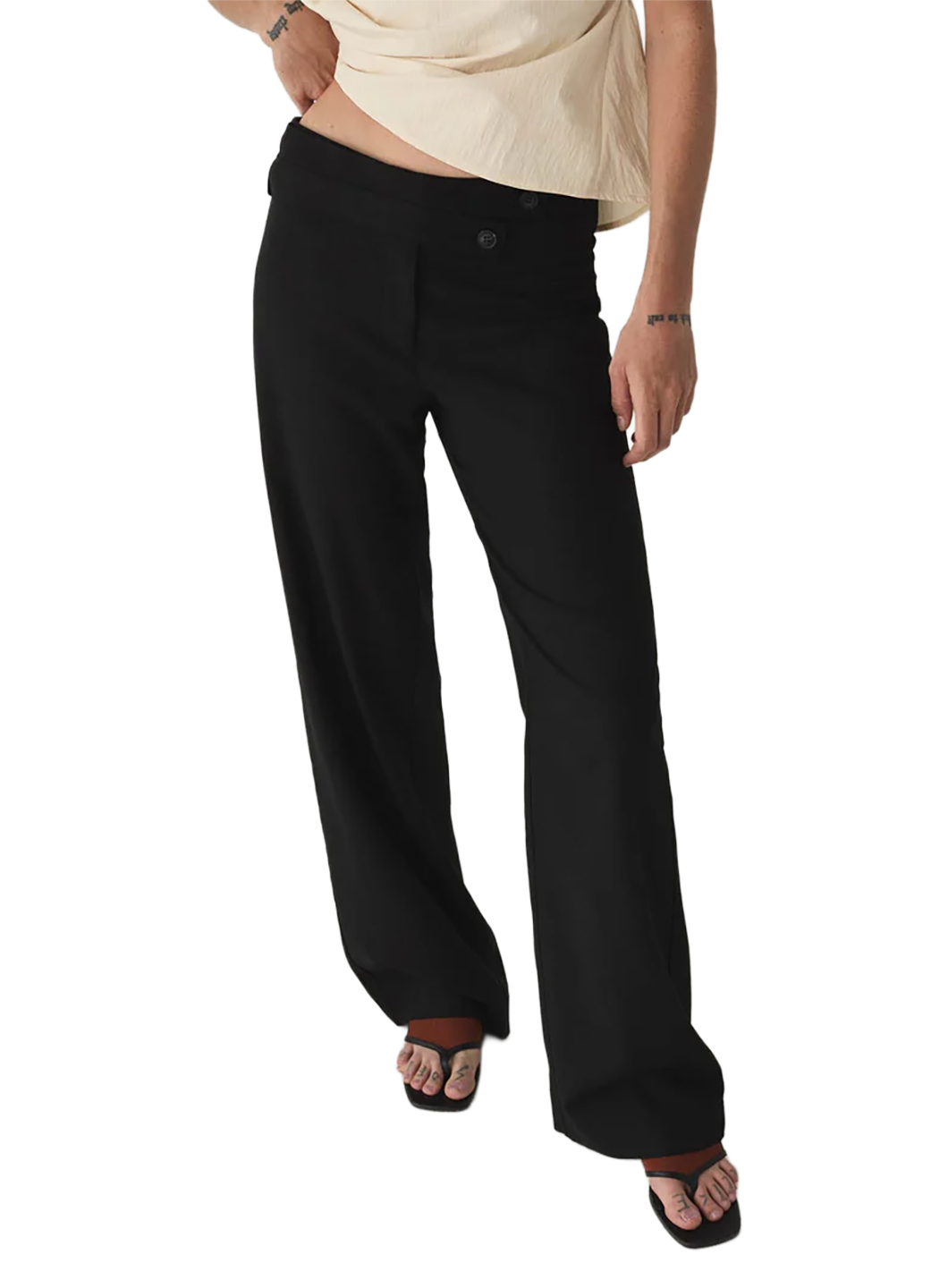 LAA1TRO00010VSW_Black_0.png