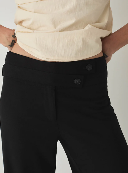 LAA1TRO00010VSW_Black_3.png