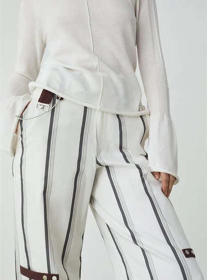 LAA1TRO00017CTW_White_1.png