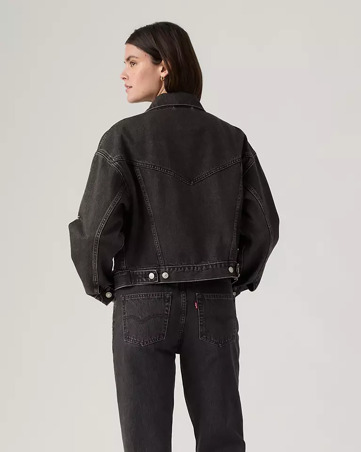 LEV1JEA00017CTW_Black_1.png