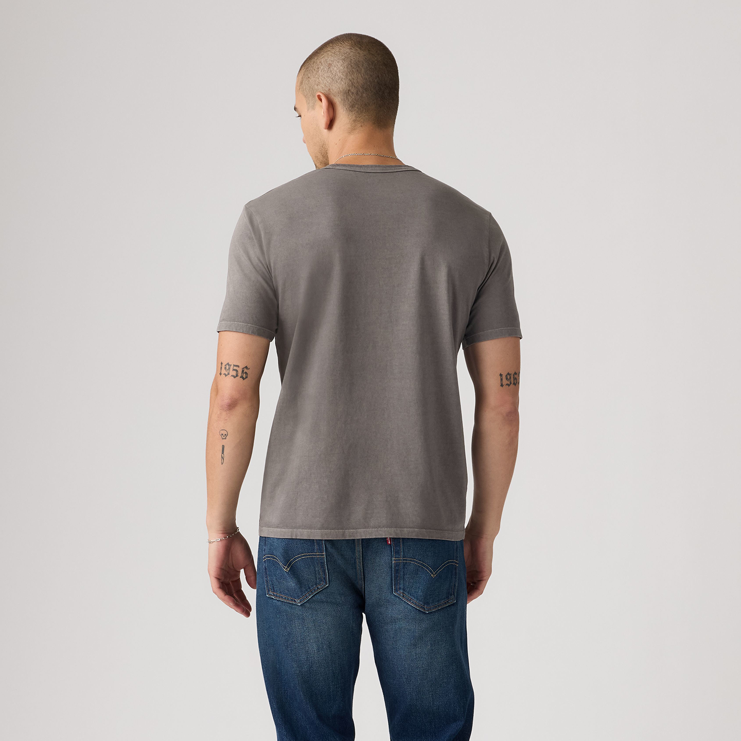 LEV1TOP00034CTM_Garment+Dye+Smoke_1.png