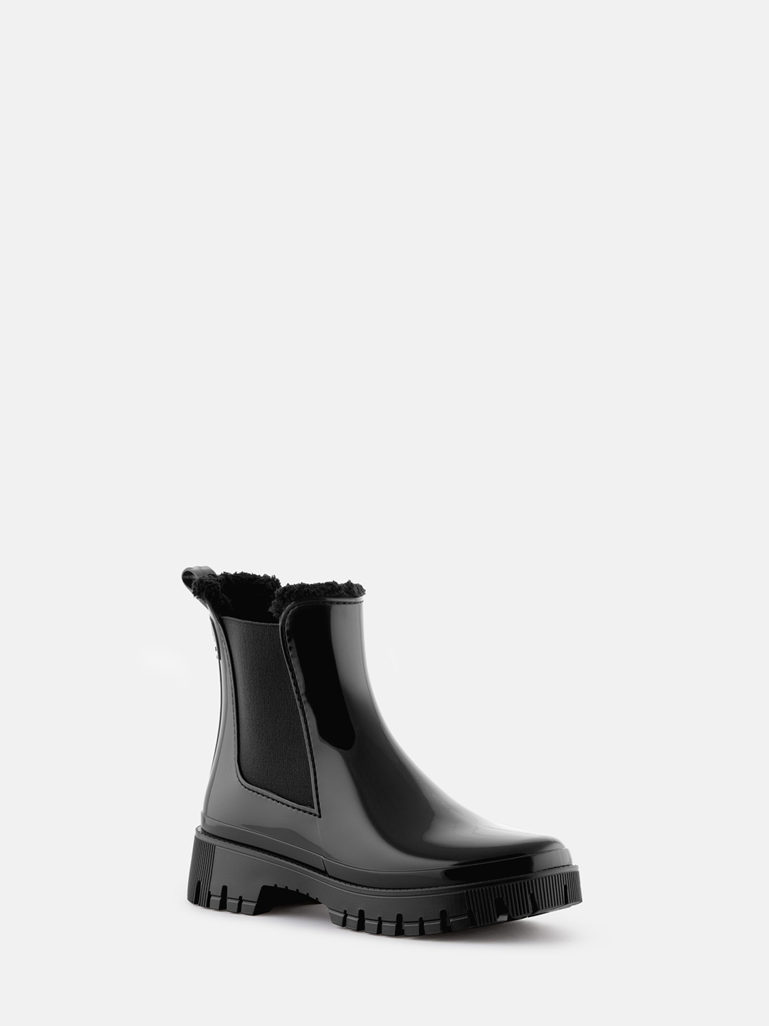 LJYCCAL00001VNW_Black_1.png