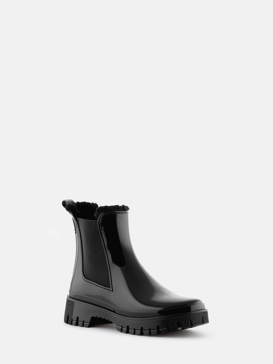 LJYCCAL00001VNW_Black_1.png