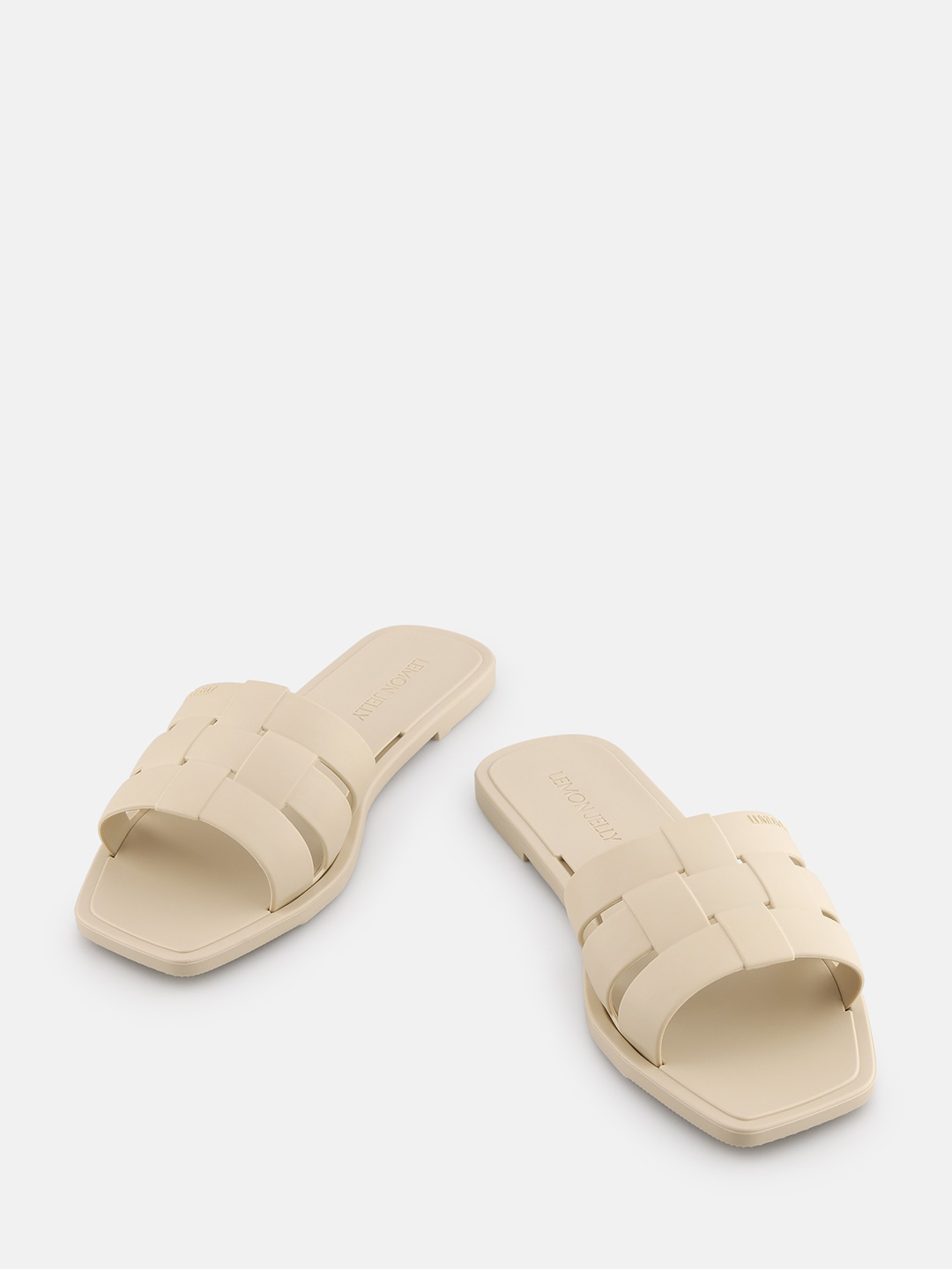 LJYCCAL00003RUW_White_3.png