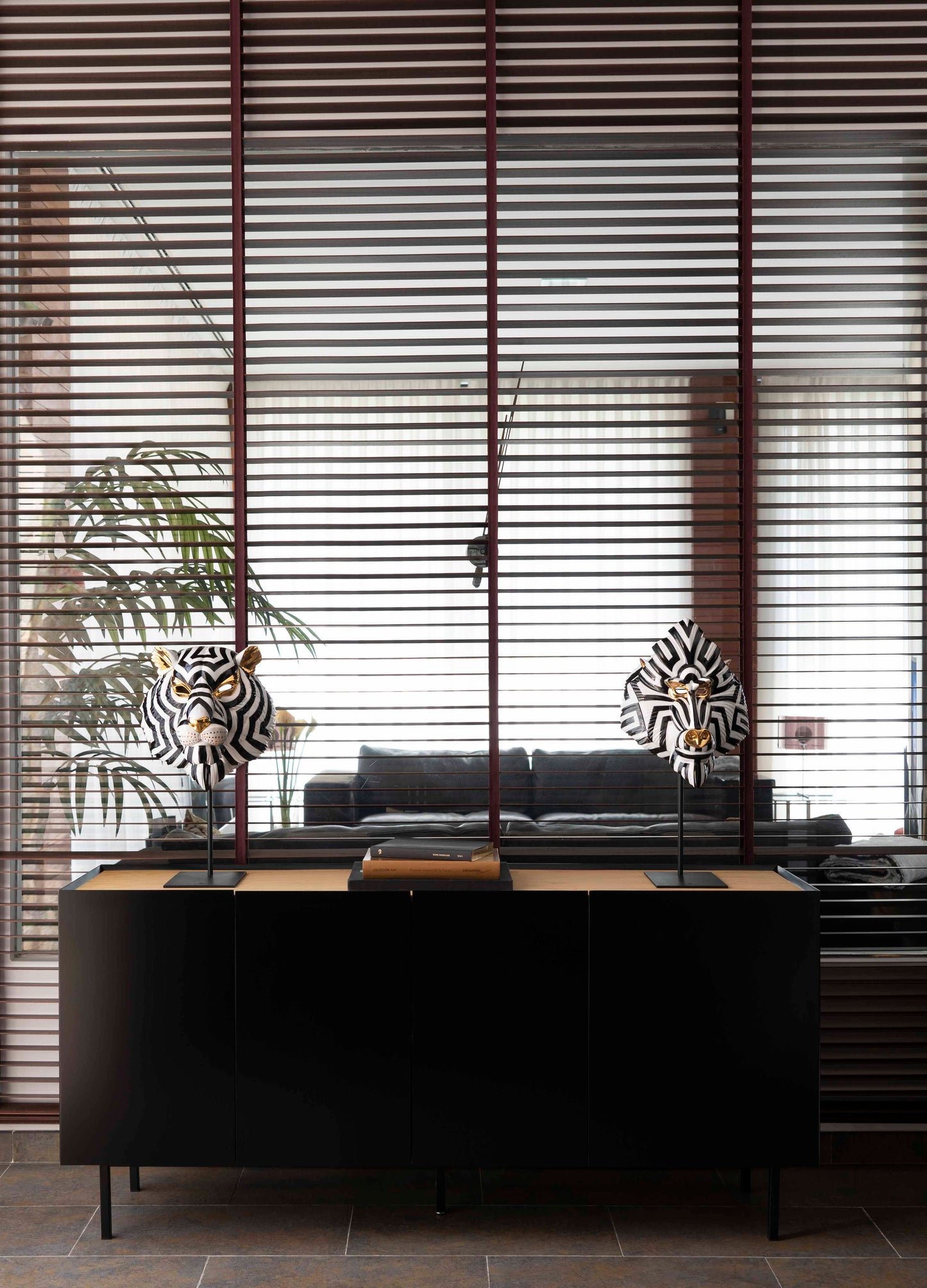 LLA8ART00080ORU_Animal print_1.jpeg