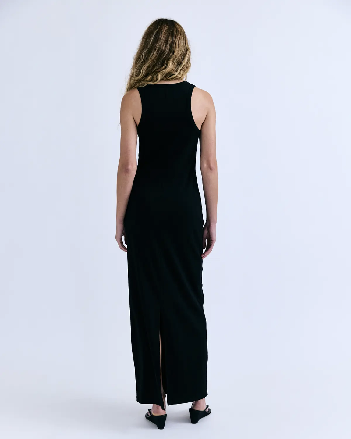 LVS1DRE00002CTW_Black_1.png