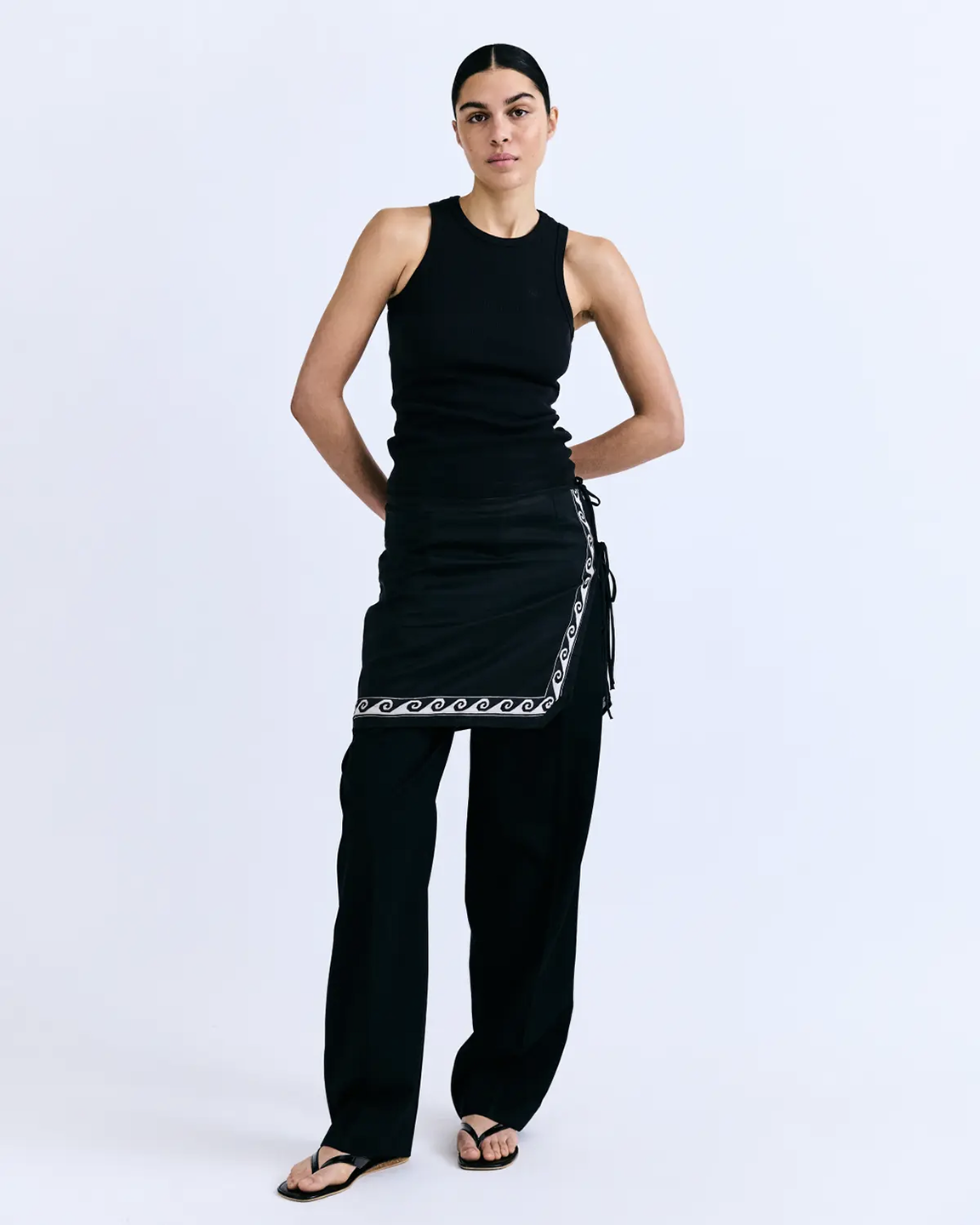 LVS1SKI00000CTW_Black_1.png