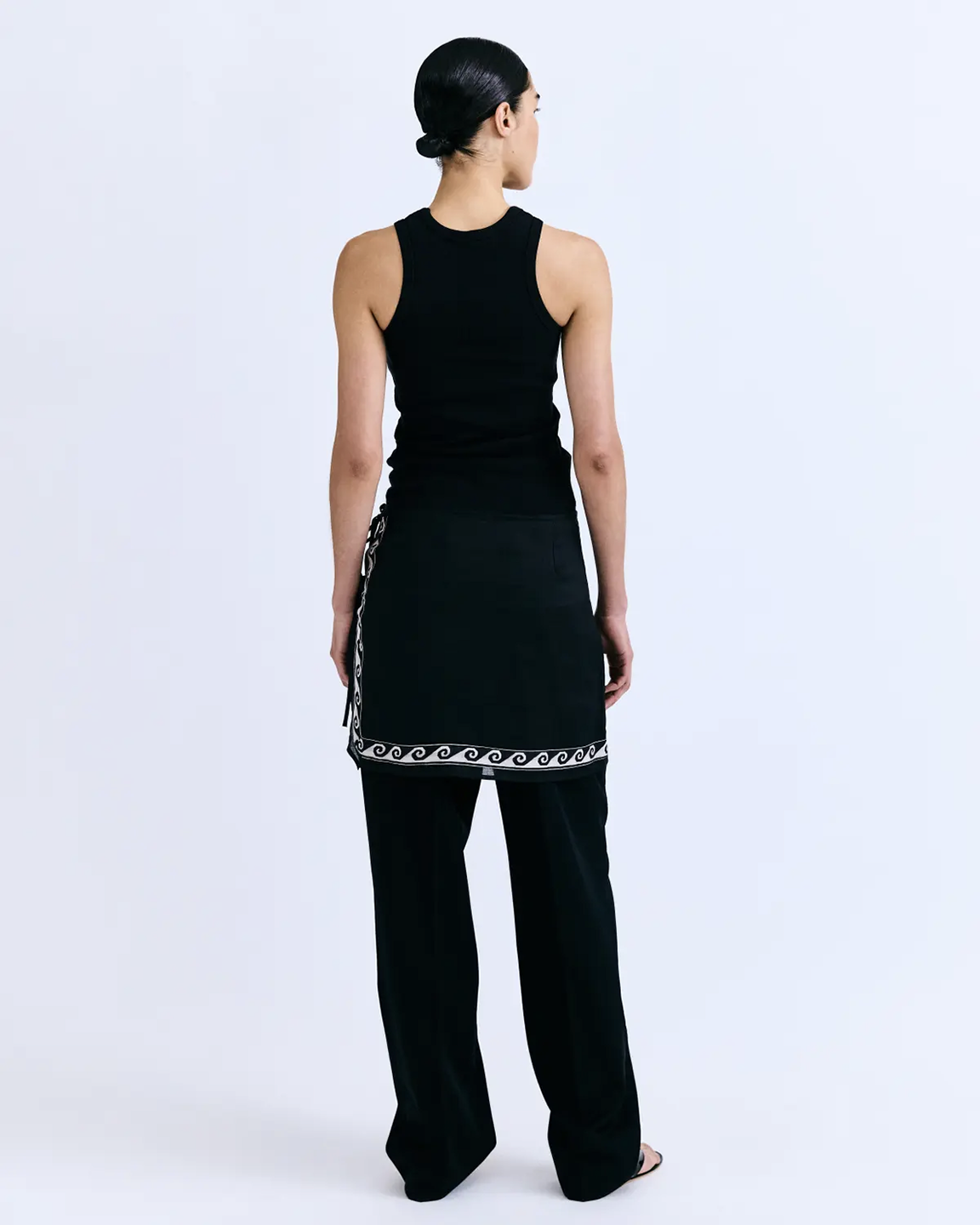 LVS1SKI00000CTW_Black_2.png