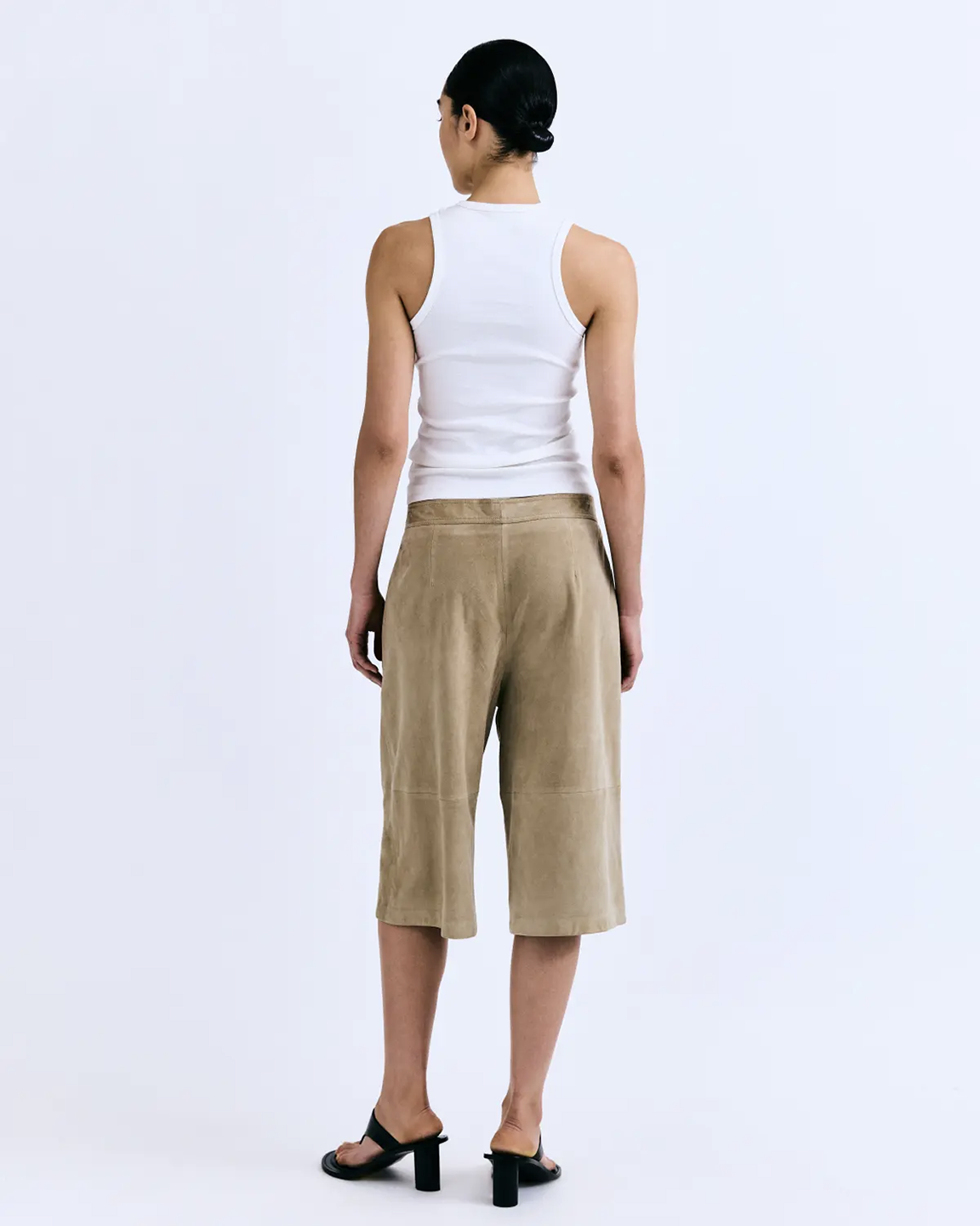 LVS1TOP00001CTW_Off+white_1.png