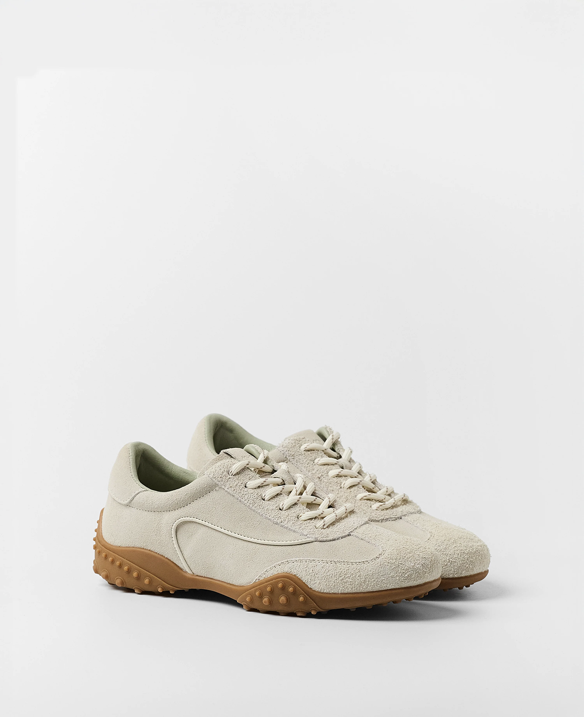 MIMCCAL03999LEW_Off+White_2.png