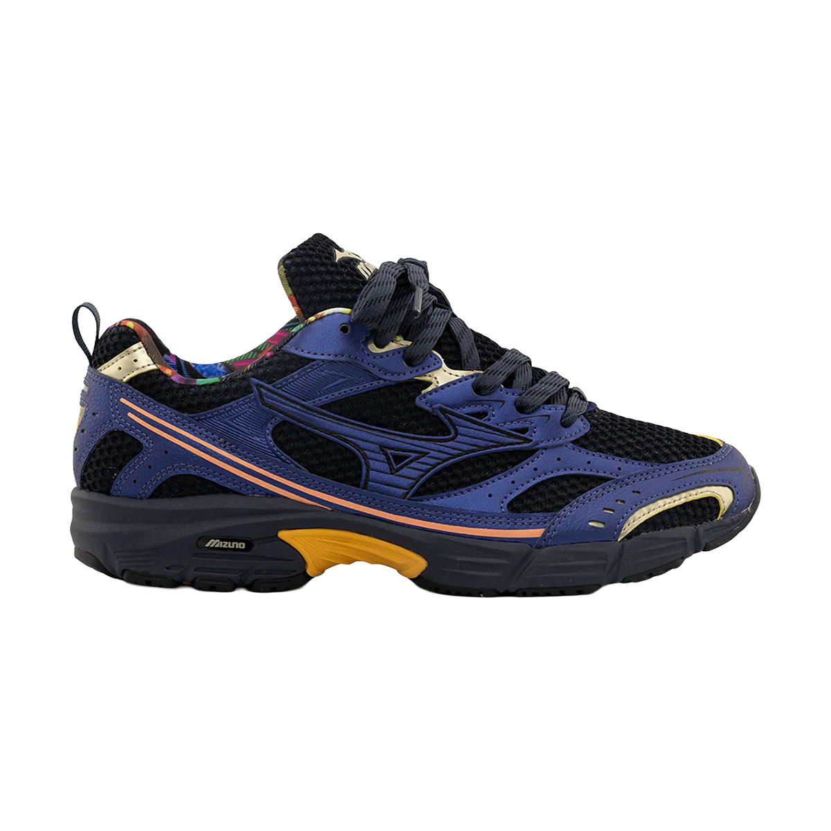 MIZ2SNE00001LTM_Black%2BBlack%2BCadmium+Orange_0.png