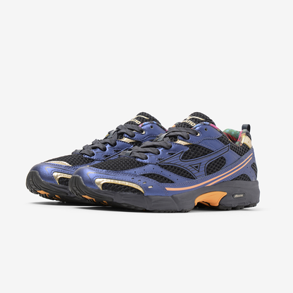 MIZ2SNE00001LTM_Black%2BBlack%2BCadmium+Orange_2.png