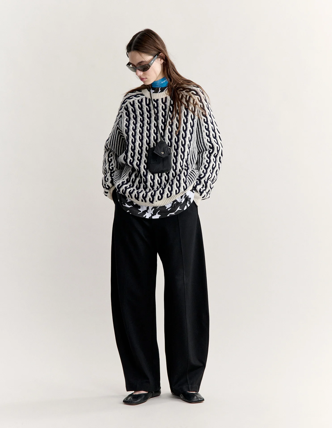 MKT1KNI22551AWW_ECRU%2BCLASSIC+NAVY_3.png