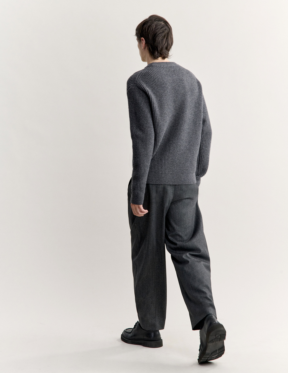 MKT1KNI22569WLM_ANTHRACITE_4.png