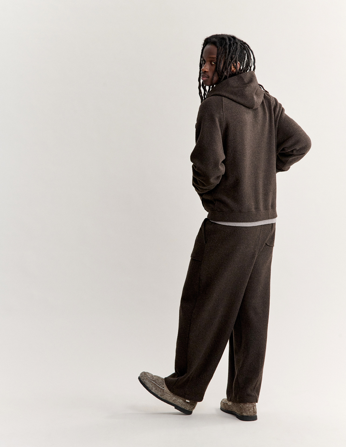 MKT1SWE22506OCM_Dark+Wood_4.png